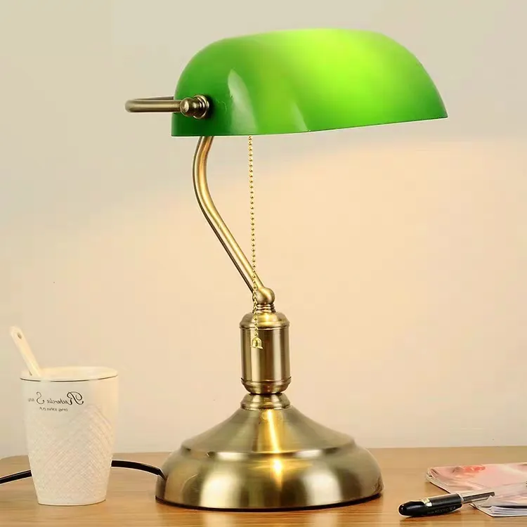 Classic Banker Lamp 7