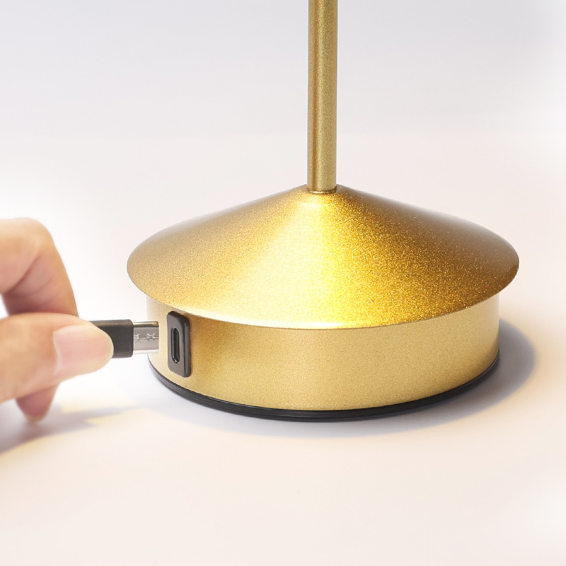 Night Light Designer Table Light Bedside Office Decor Modern Minimalist Office Book Room Table Lamp