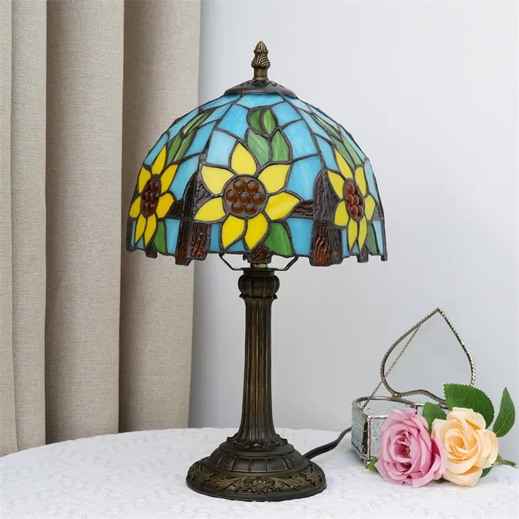 Tiffany Lamp View 4