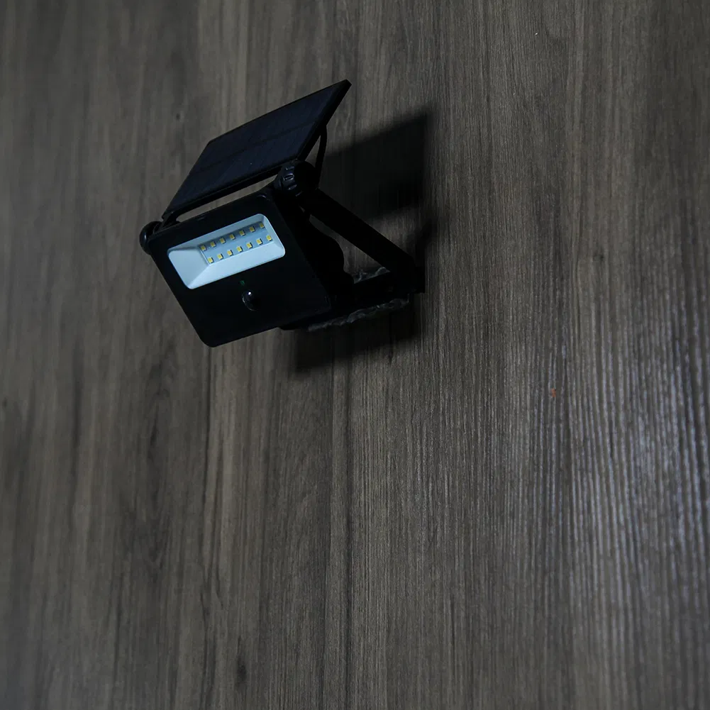 Holofote LED Solar 1