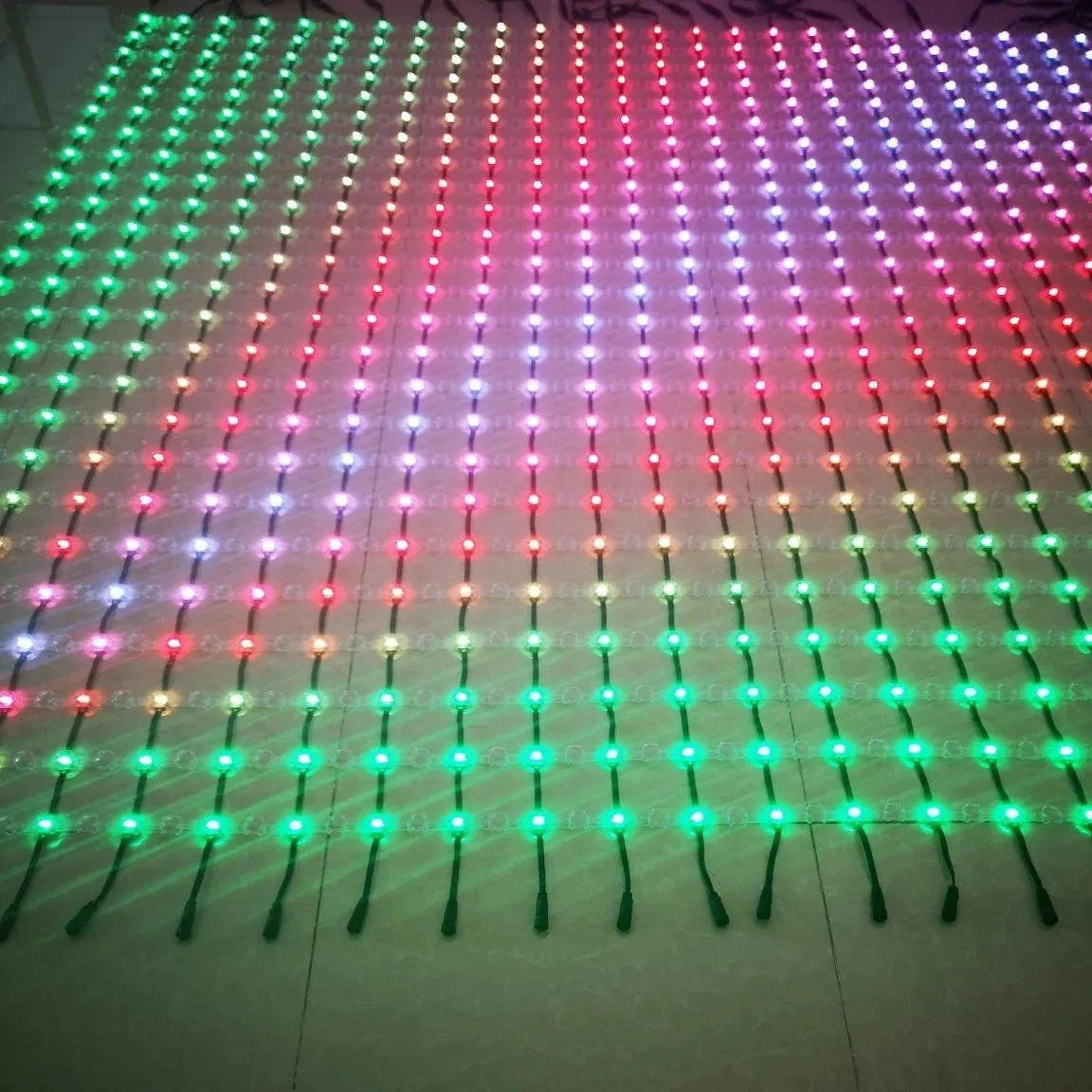 Tela de Malha LED Transparente para Publicidade de Fabricante com Luz para Uso Externo