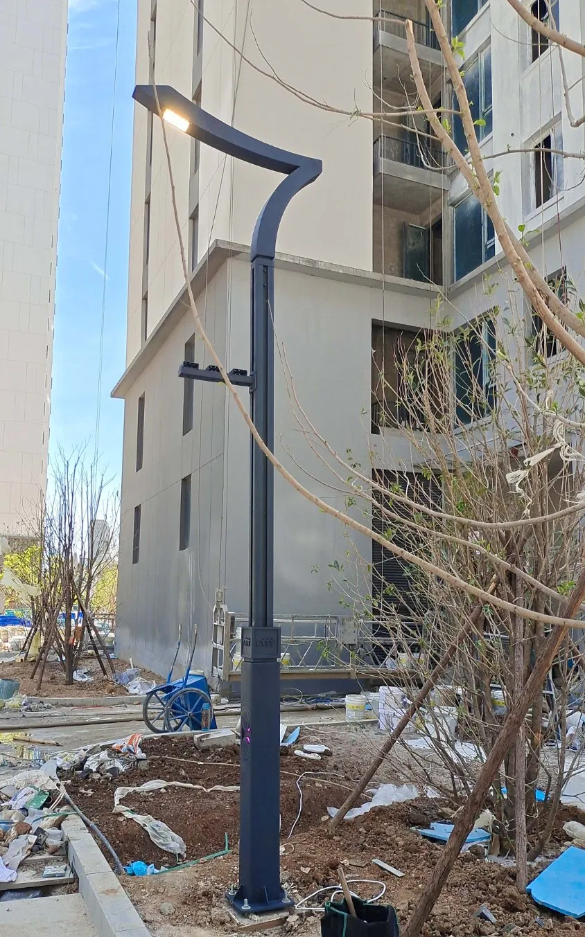 Luzes de rua inteligentes IoT com câmera CCTV para cidade inteligente