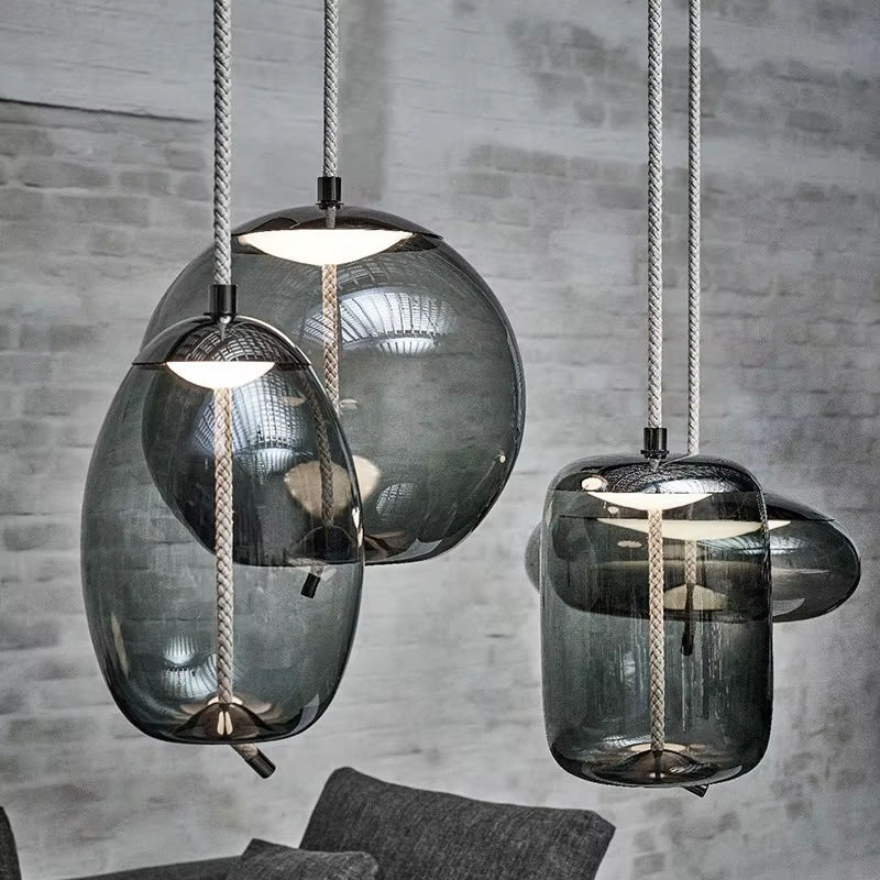 Pendente de Vidro Industrial Nórdico: Iluminação Moderna de LED para Cozinha e Restaurante