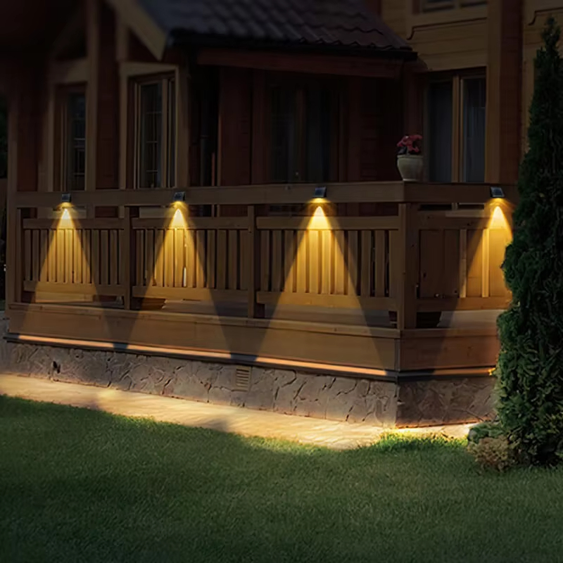 IP65 Luz Solar de Jardim à Prova d'Água para Montagem na Parede, Acento Exterior para Cerca e Pátio, Luz LED Solar Quente Branca para Exteriores