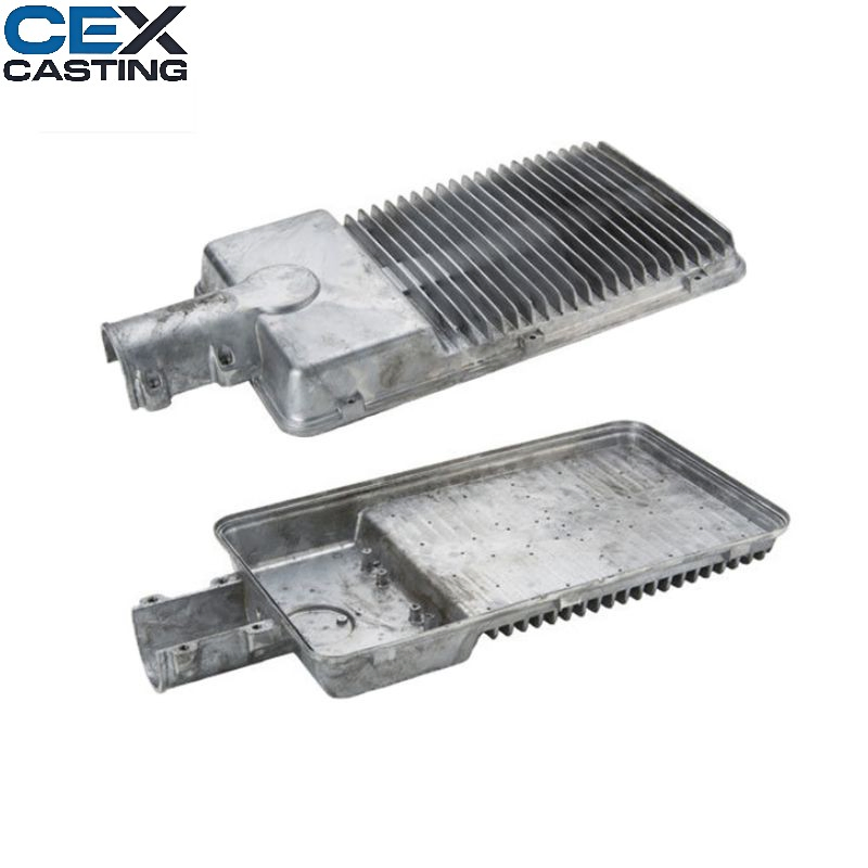 Moldagem a frio de alumínio OEM com carcaça de lâmpada de LED usinada em CNC para peças de iluminação externa ISO9001 &amp; IATF16949 Certificado