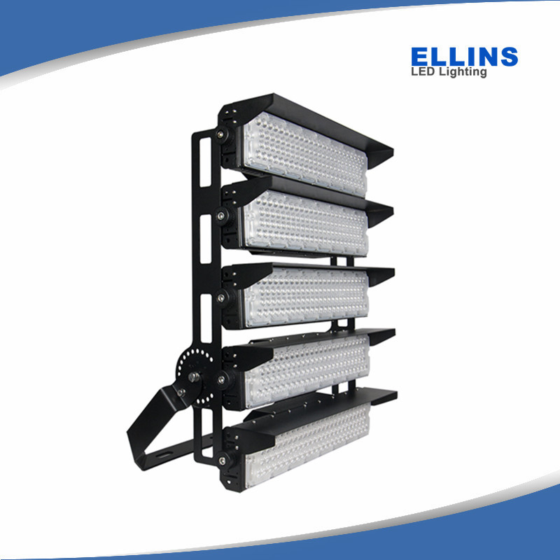 Iluminação de Estádio LED para Esportes ao Ar Livre IP67 500W/1000W/1200W/1500W Luz de Inundação LED de Alto Mastro para Campo de Futebol e Quadra de Tênis