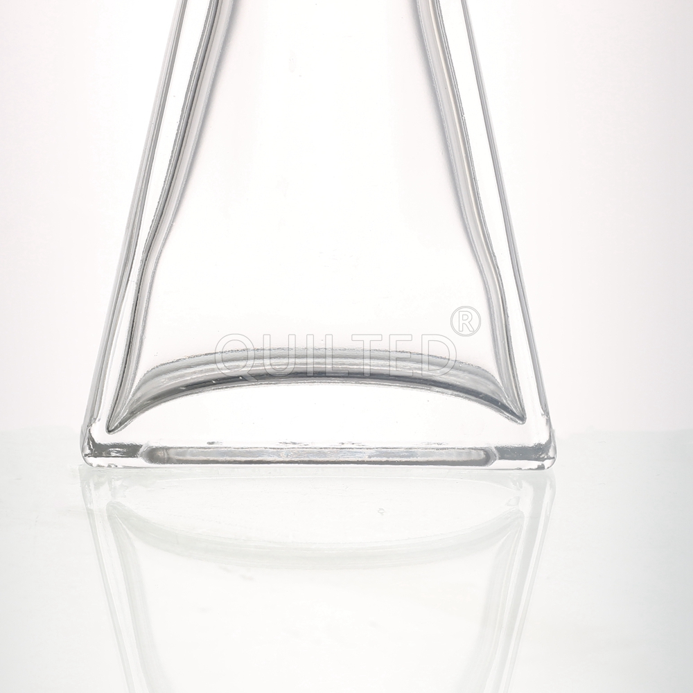 China 250 ml Pentagram shape clear liquor glass vodka bottle  Manufacturers, Supplier