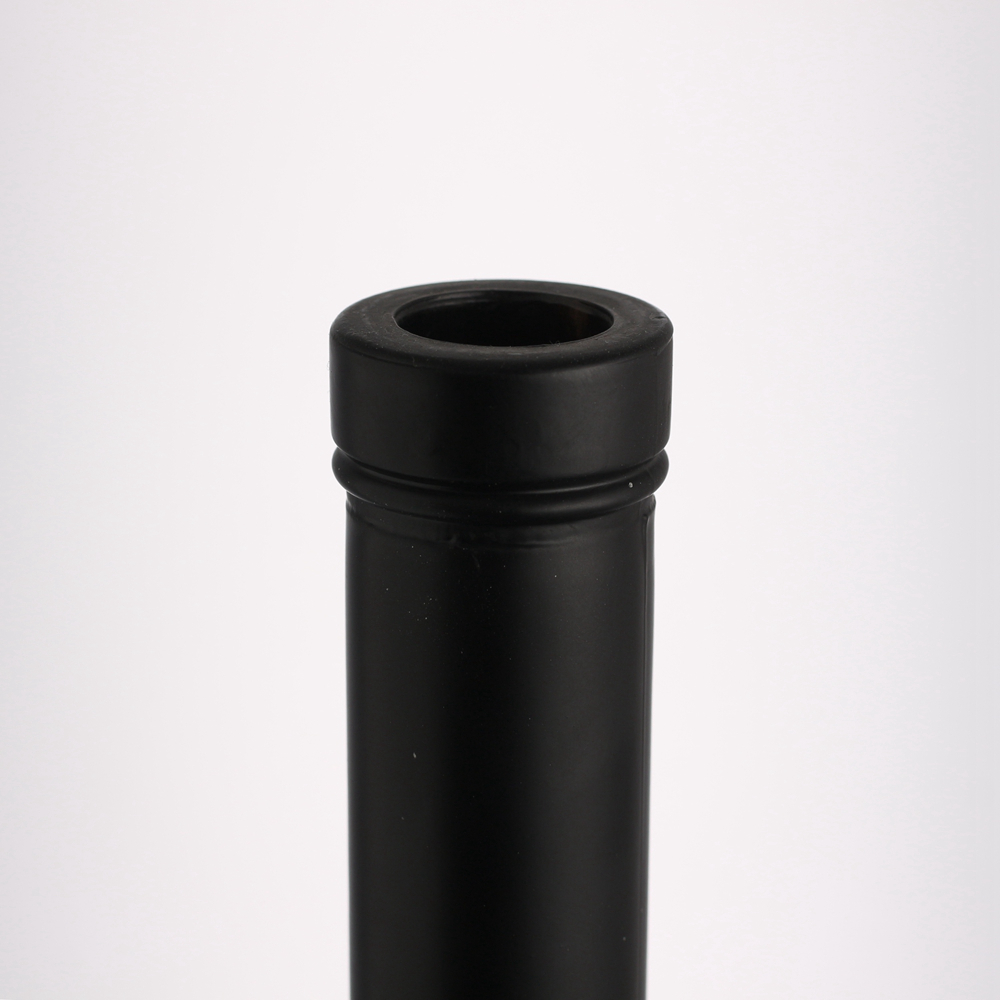 China Custom 750 ml black glass liquor bottle  Manufacturers, Supplier