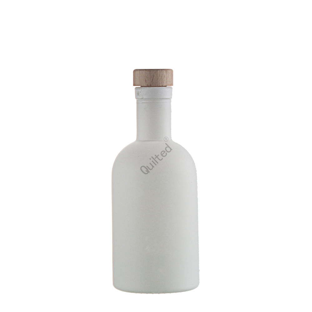 China 250 ml white liquor glass vodka bottle  Manufacturers, Supplier