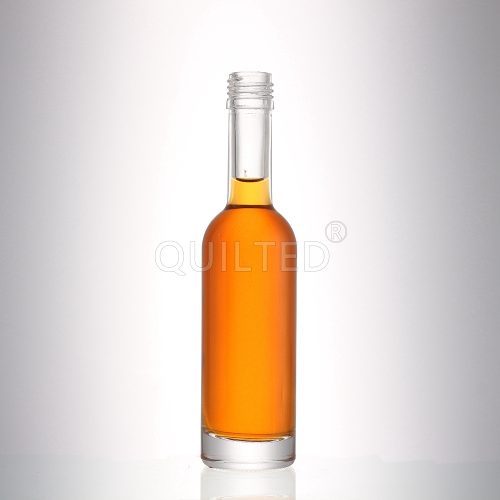 China Mini 150 ml clear liquor glass gin bottle with screw  Supplier, Suppliers