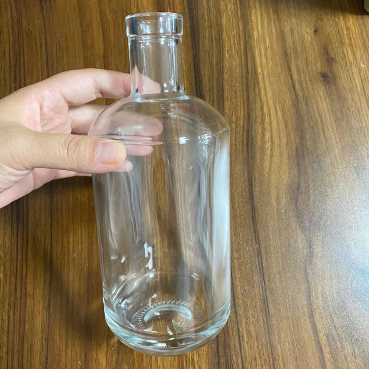 Wholesale 700ml 750ml Pacho Extra Flint Cylindrical Round Glass Bottle for Liquor  Manufacturers, Suppliers
