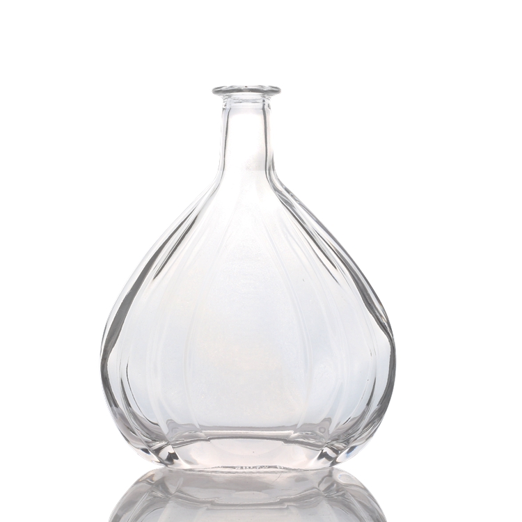 China Custom made 750 ml clear glass liquor bottle Manufacturer, Manufacturers