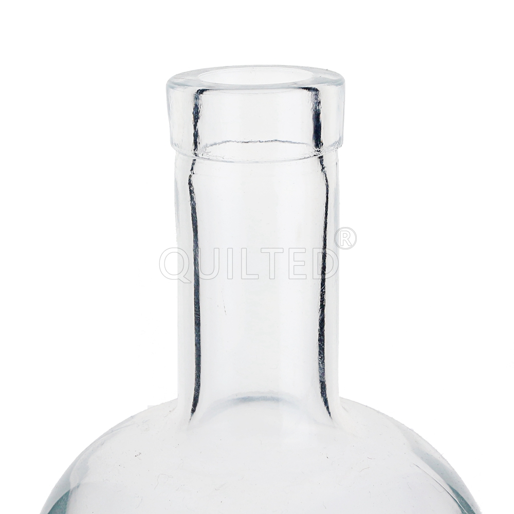 China Clear 700 ml round liquor glass vodka bottle with lid  Manufacturer, Suppliers