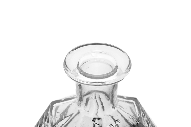 Wholesale Custom 700 ml flat whisky glass bottle with lid Manufacturers, Supplier
