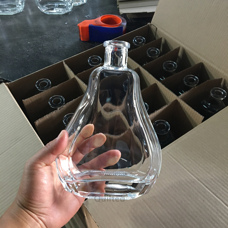 China Customized 750ml clear liquor glass bottles Manufacturer, Supplier