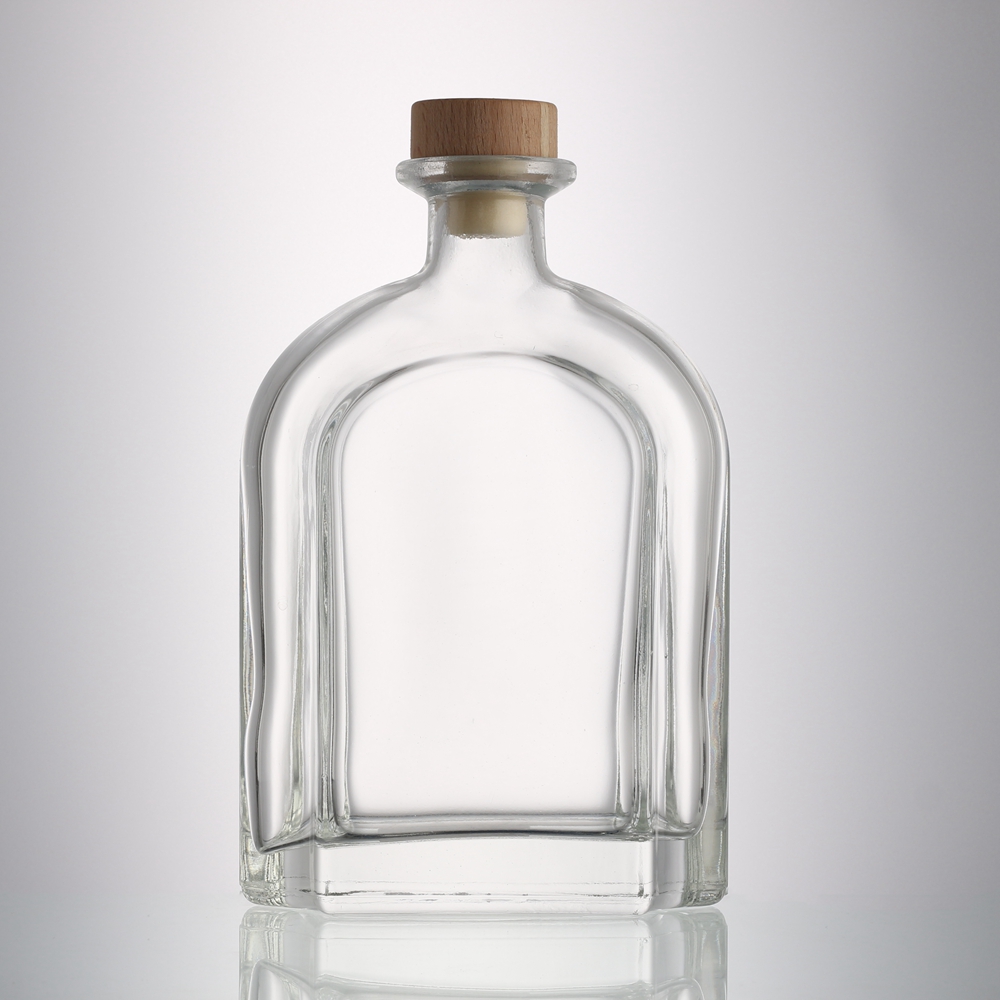 China 700 ml flat shape liquor glass bottle Manufacturer, Suppliers