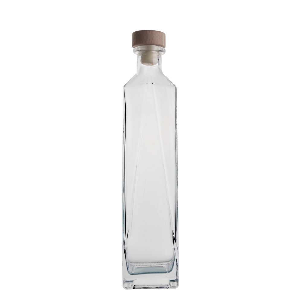 China Custom 750 ml liquor glass bottle with cork  Manufacturers, Supplier