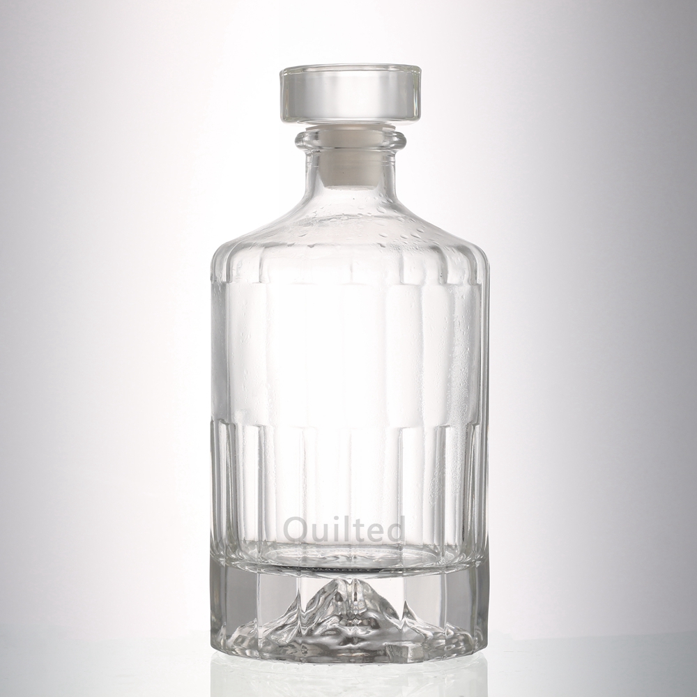 China Custom 500 ml clear liquor glass bottle with cover  Manufacturer, Manufacturers