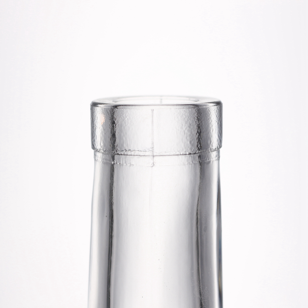 China 750 ml clear liquor glass bottle with stopper  Manufacturer, Supplier