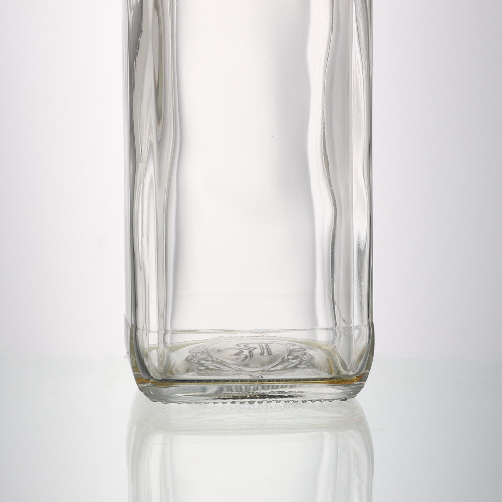 Wholesale 700 ml square shape glass liquor bottle  Manufacturer, Supplier