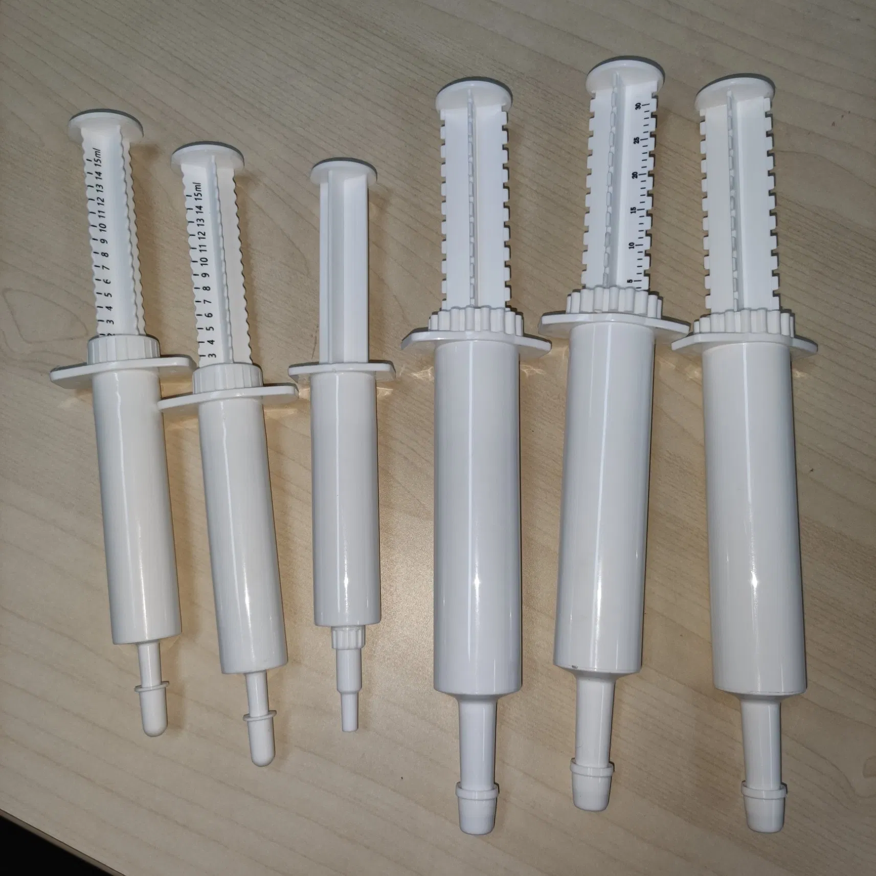 Veterinary Antiparasitic Drugs Ointment Albendazole for The Treatment of Parasites in Animals