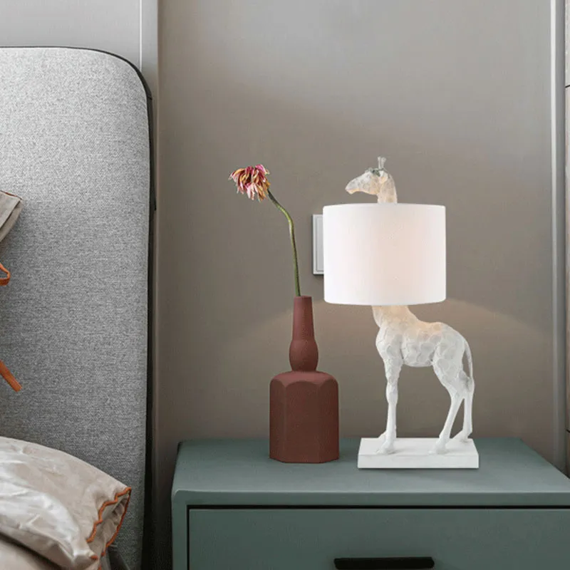 Resin Giraffe Creative Table Lamp Decoration