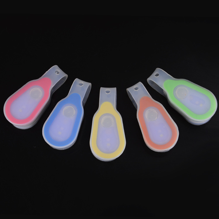 Night Running Light CR2032 Hand Free Strong Magnetic to Clip on Clothing Walking Outdoor Sports Emergency Safety Warning Lamp