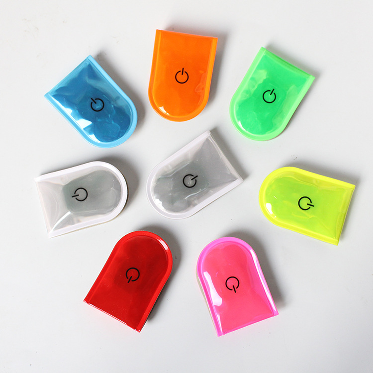 Magnetic Clip-on LED 6000K Daylight Safety Light ABS IP65 Waterproof USB Powered Dimmable 180 Beam Angle Backpack Warning Light