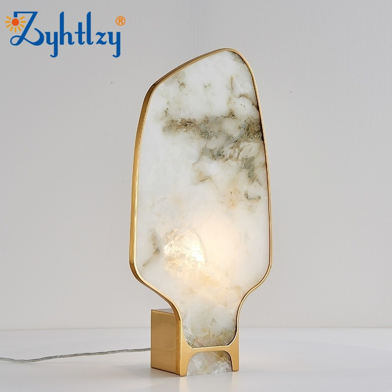 Chinese Style Vintage Decorative Bedside Table Light Metal Gold Base Nordic Luxury Light Luxury Creative Table Lamp (ZY-TD043)