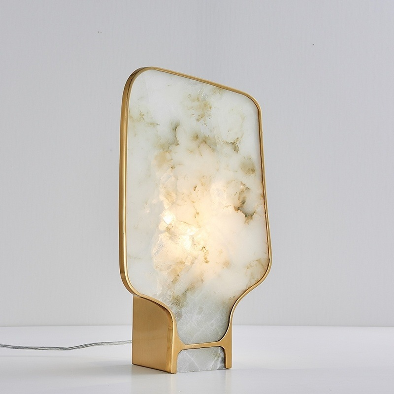 Chinese Style Vintage Decorative Bedside Table Light Metal Gold Base Nordic Luxury Light Luxury Creative Table Lamp (ZY-TD043)