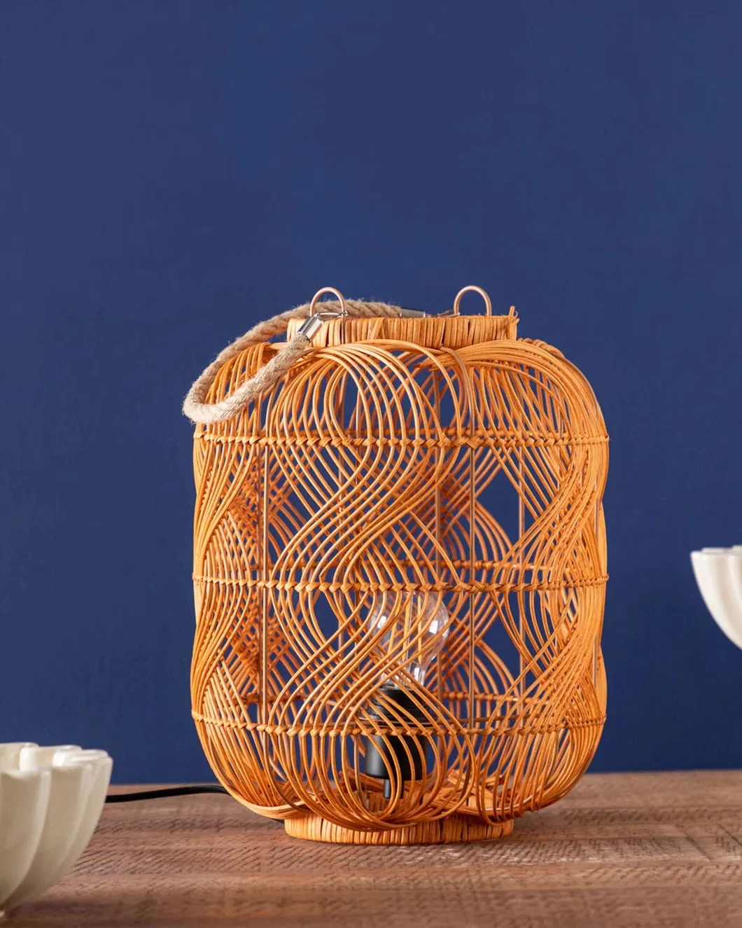 Rattan Table Lamp Detail 1