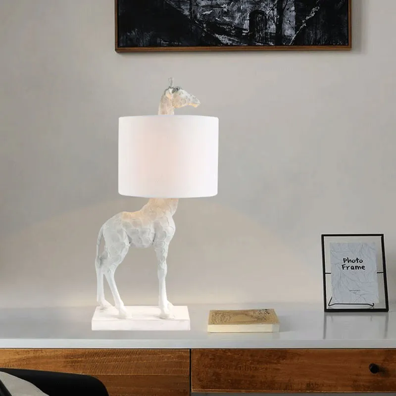 Resin Giraffe Creative Table Lamp Living Room