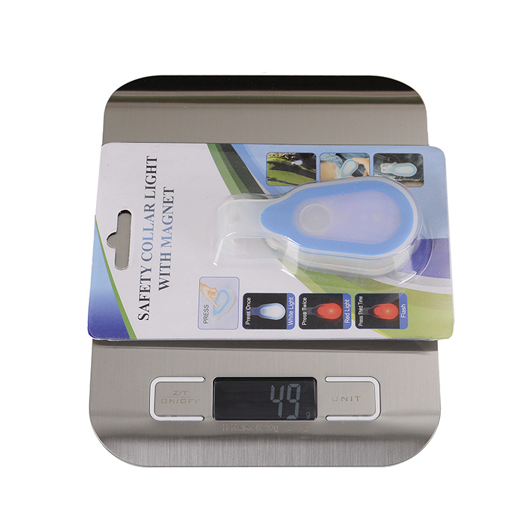 Detailed view of running light 4