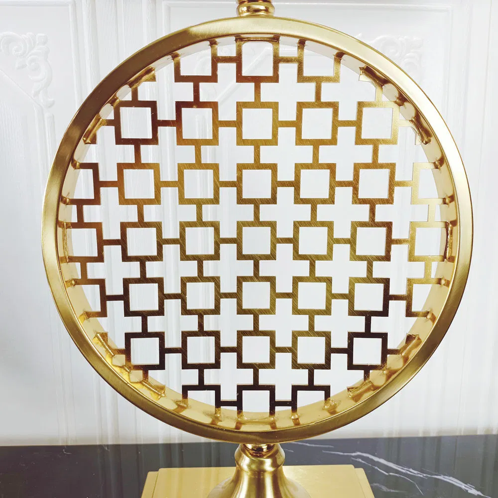 Vintage-Inspired Metal Desk Lamp 3
