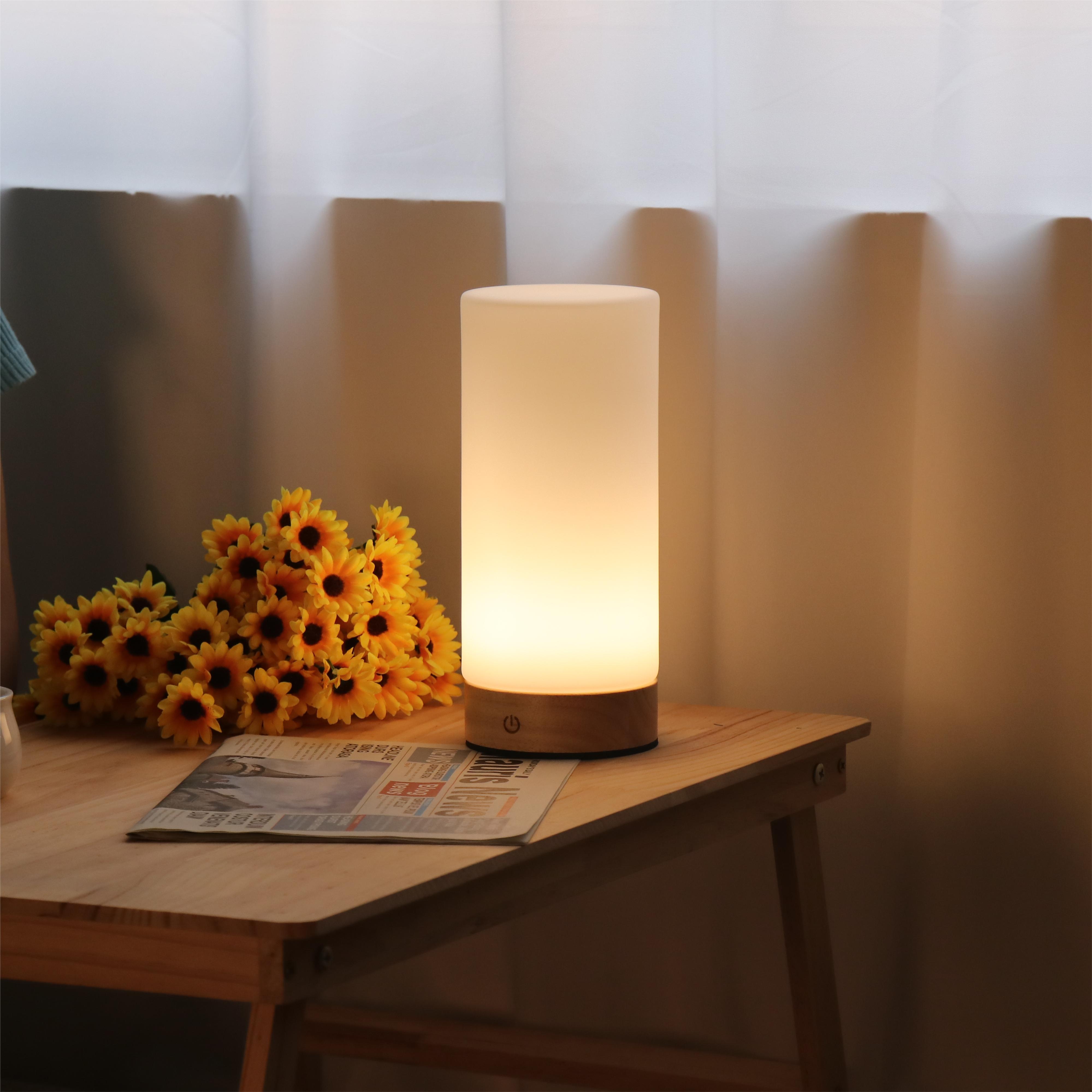 Smart Modern Wooden Base Rechargeable Cordless Book Lights for Reading in Bed Table Lamp for Study Desk