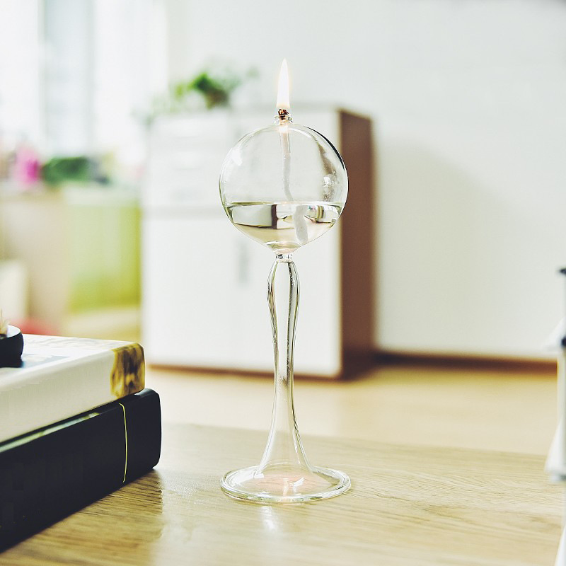 Luxury European Glass Lamp Decorative Candle Holder Romantic Table Centerpiece for Home Wedding Decoration Glass Oil Burner Lamp