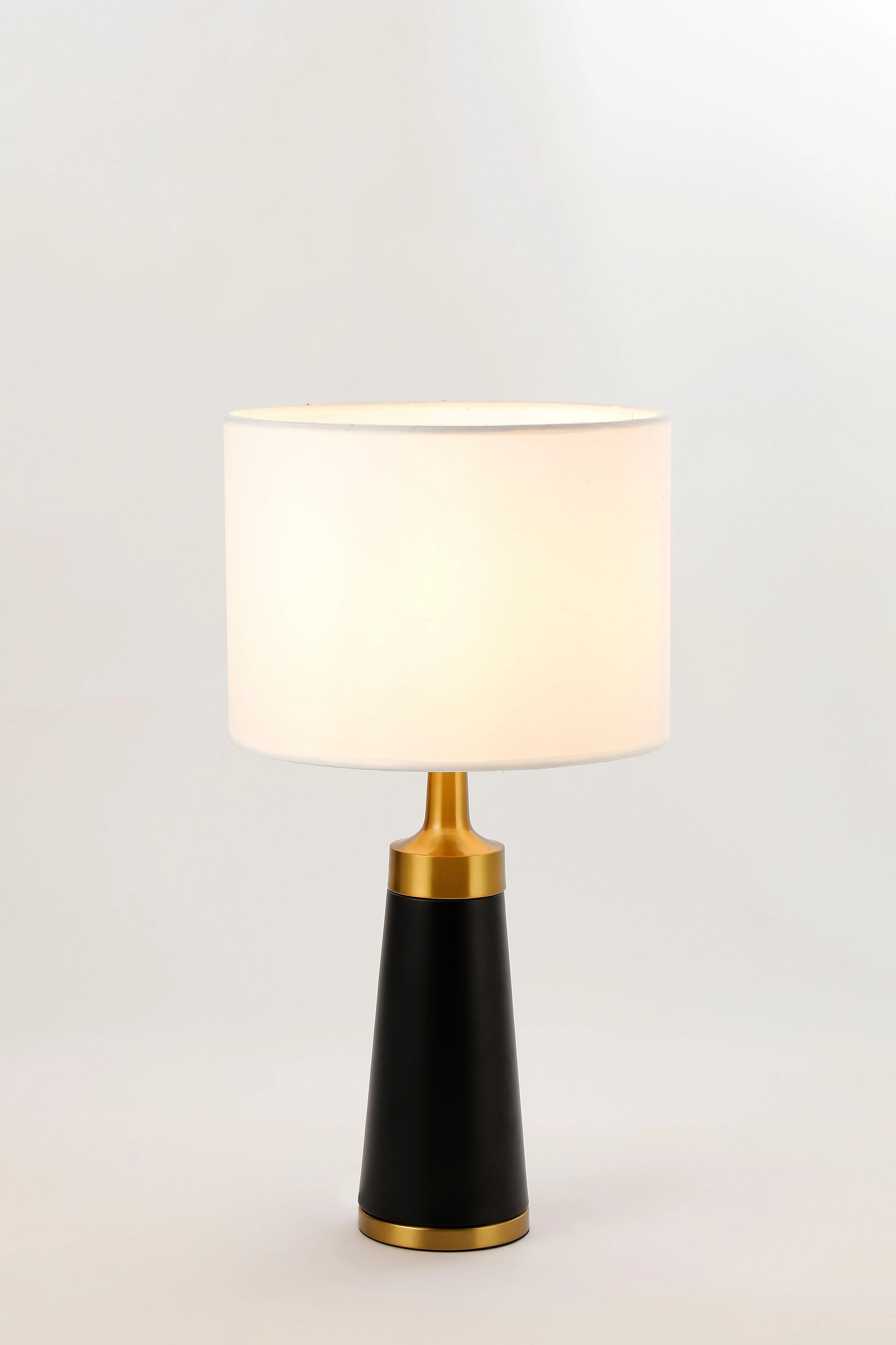 Portable Cordless Restaurant Rechargeable Battery Touch Portable LED Table Lamps