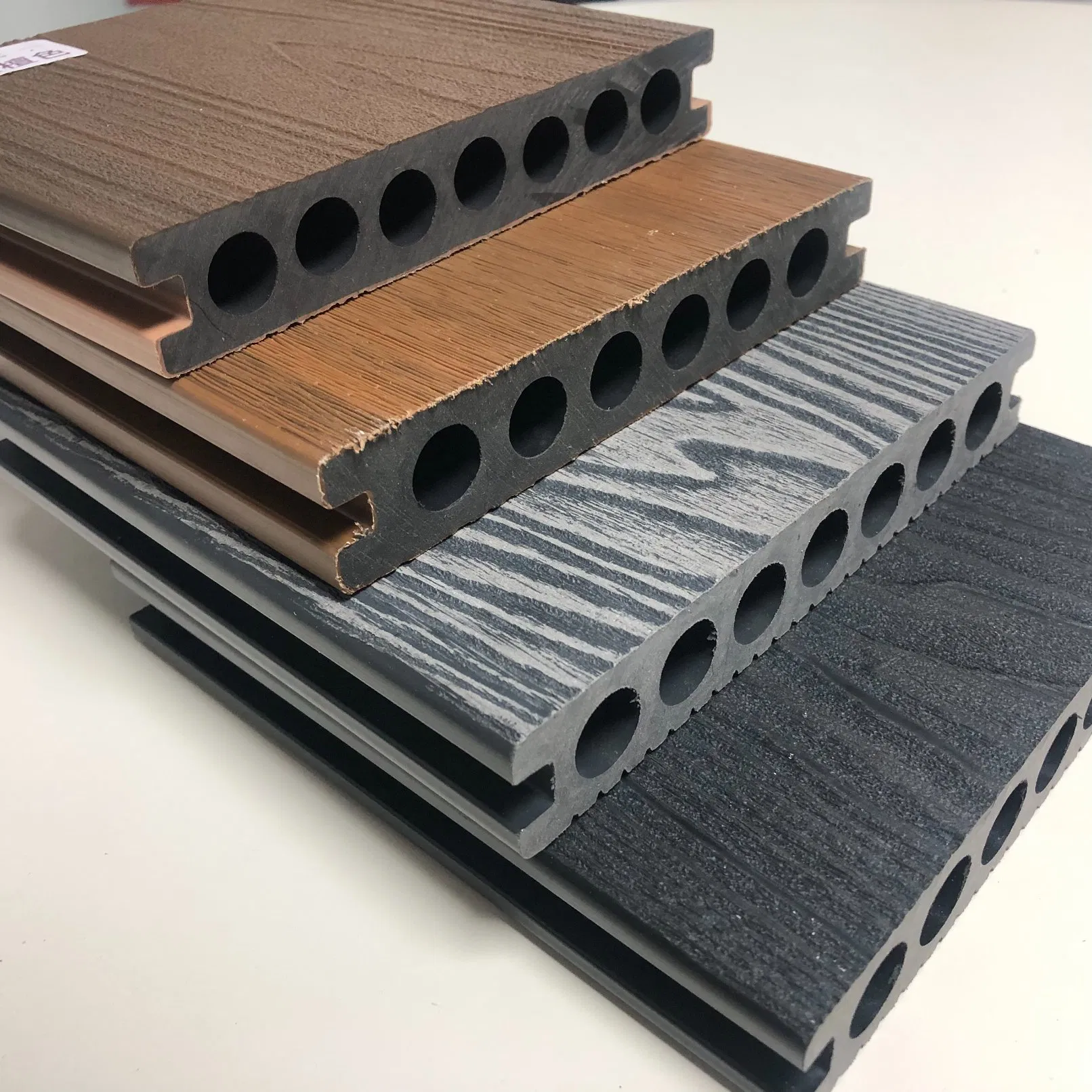 Slip-Resistant Outdoor Decking for Walkways