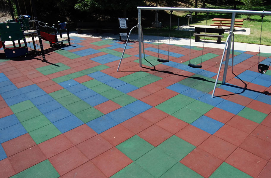 Best Price High Density Driveway Recycled Best Price Roll EPDM Tiles Interlocking Gym Playground Rubber Floor
