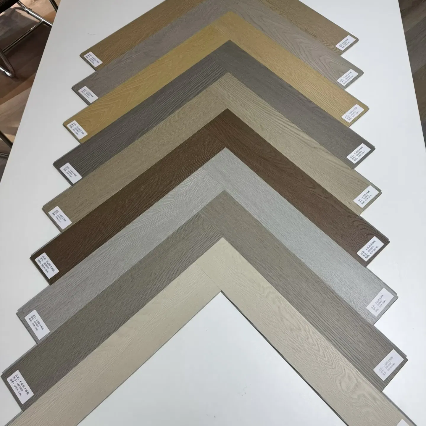 2026 Piso Flotante Oak Laminate Wood Floor Spc/Vinyl Plank