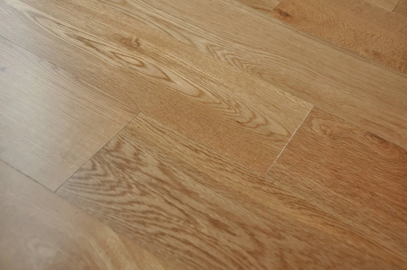 Home Decoration Oak 3-Layer Parquet Wooden Waterproof Fireproof Engineered Wood Plank Flooring