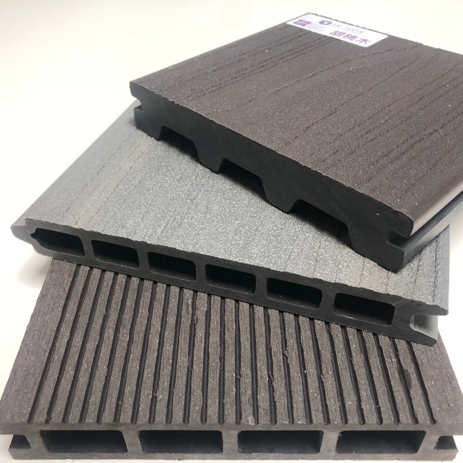 Slip-Resistant Outdoor Decking for Walkways