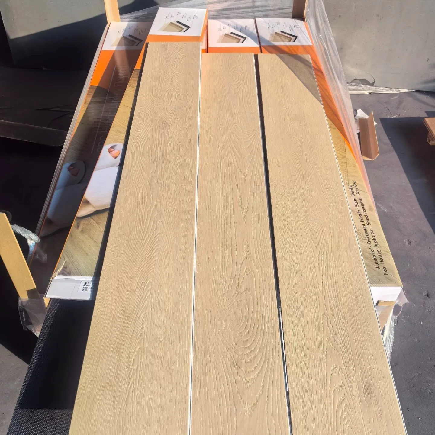 4mm 5mm 6mm 7mm 8mm Waterproof Wood Grain Click Lock IXPE Spc Vinyl Floor Plank