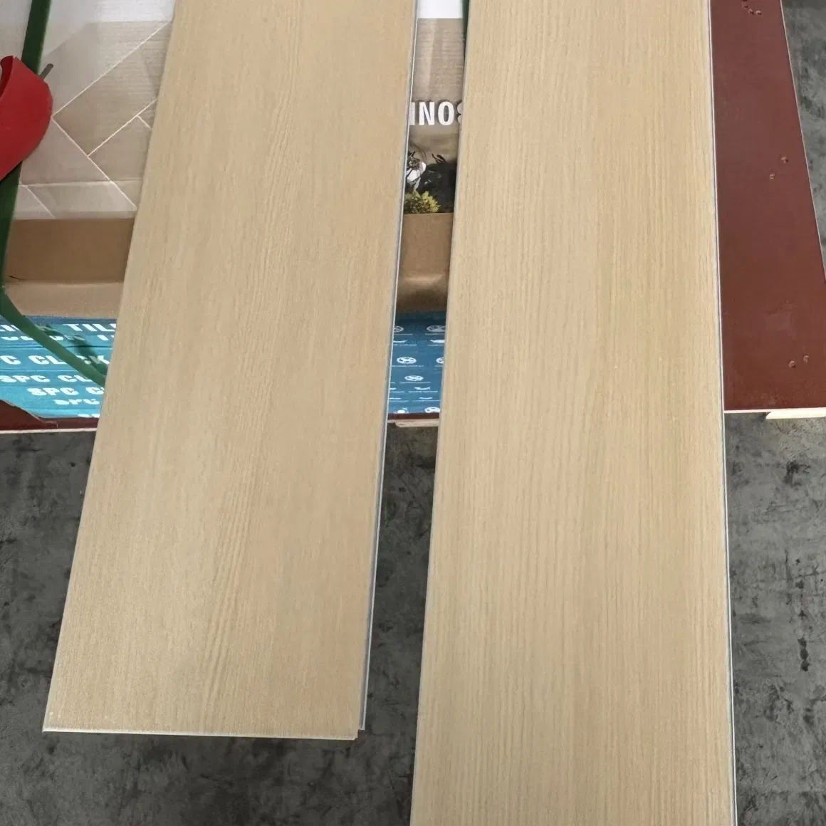 4mm 5mm 6mm 7mm 8mm Waterproof Wood Grain Click Lock IXPE Spc Vinyl Floor Plank