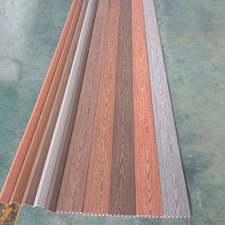 2900mm Length Slip Resistant WPC Decking for Swimming Pool Area Outdoor Leisure Space