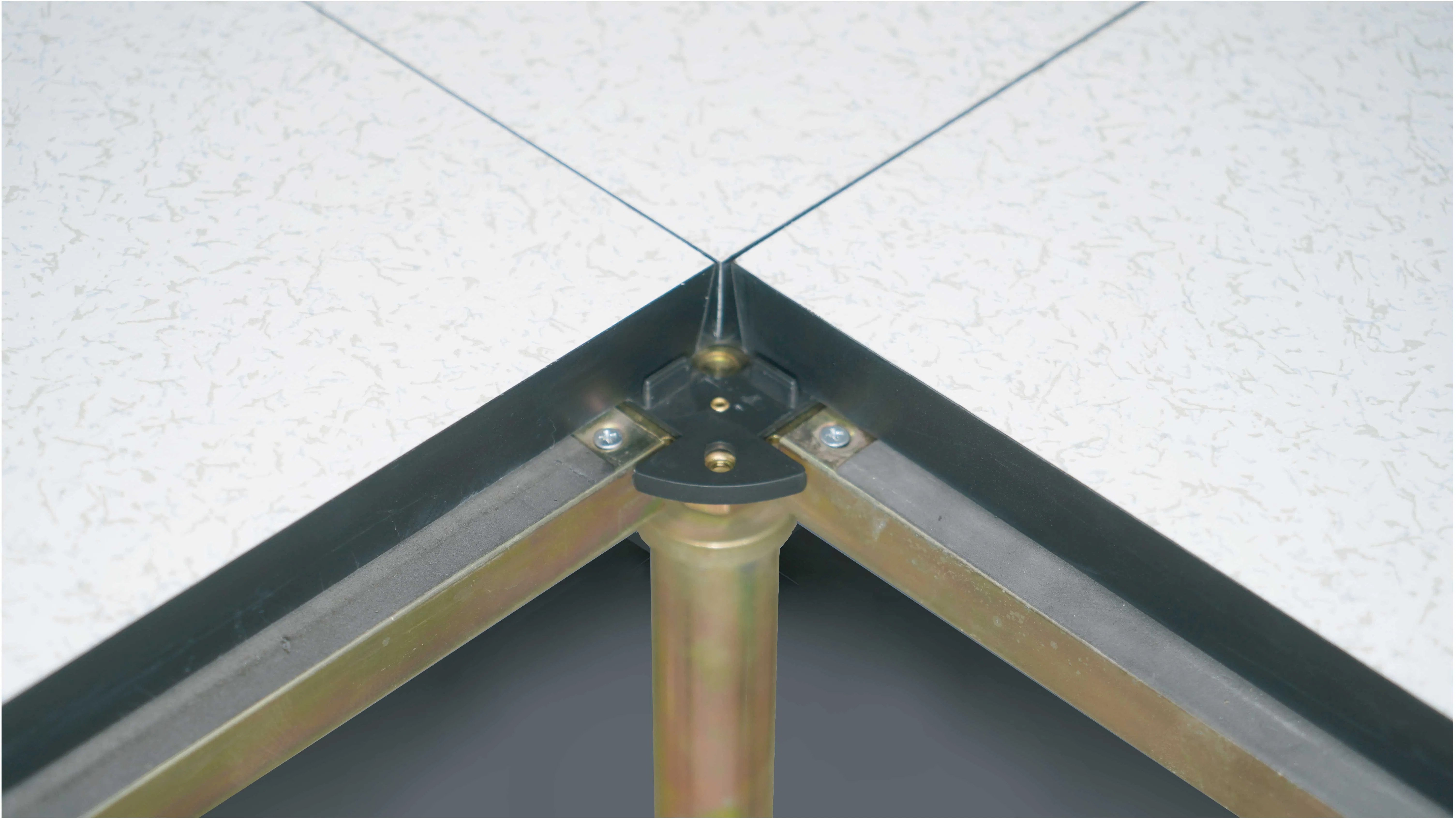 Anti-Static Calcium Sulphate Raised Access Floor for Clean Rooms