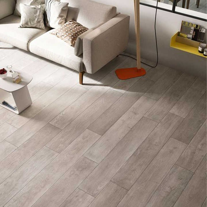 Soundproof Laminate Flooring for Apartments with Cork Underlay (8mm Thickness, Low VOC)