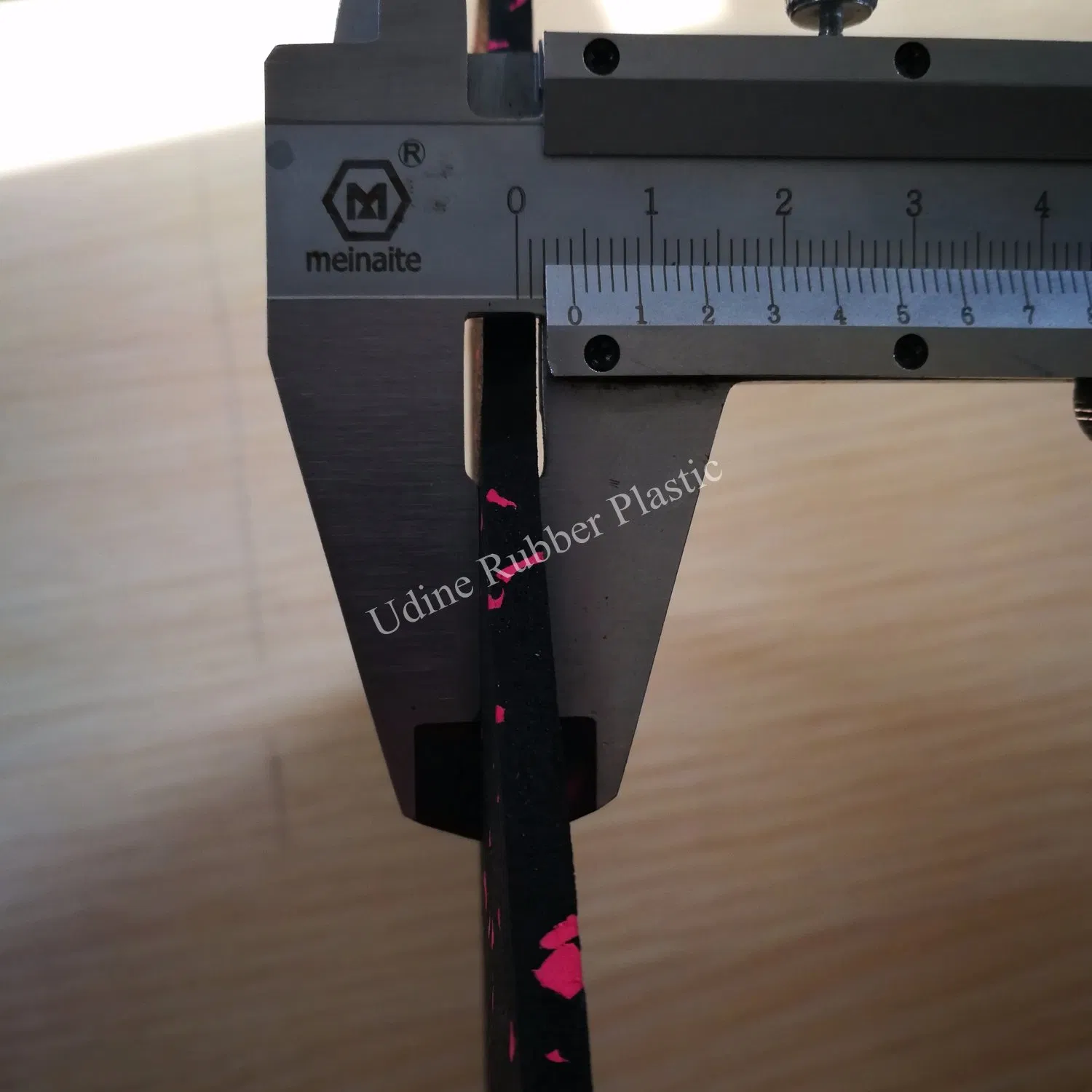 China Supplier Rubber Tiles Outdoor Recycled Rubber Mat Interlocking Gym Mat Floor Rubber Tiles Pisos De Caucho Gym Rubber Floor Mat Gym Tiles for Gym Equipmen