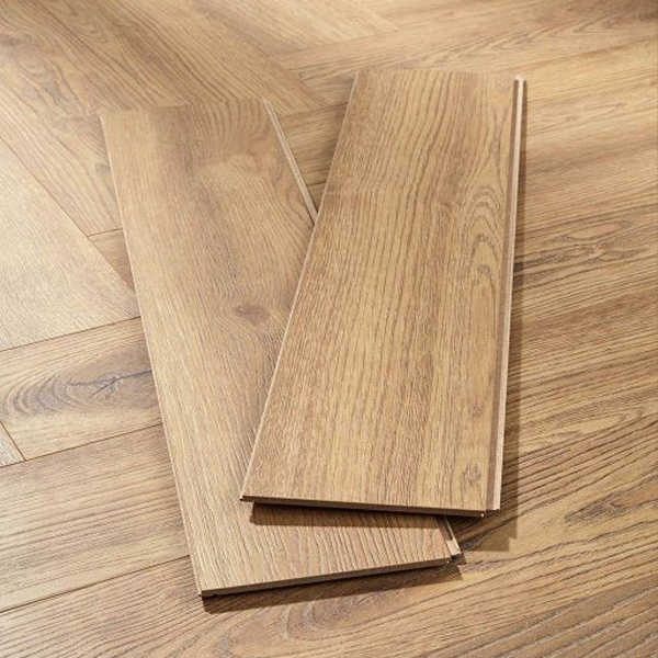 Soundproof Laminate Flooring for Apartments with Cork Underlay (8mm Thickness, Low VOC)