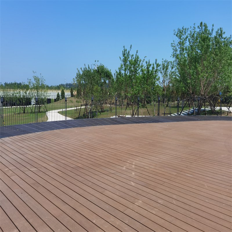UV Resistant Colorfast Anti Slip Outdoor Garden Bamboo Decking